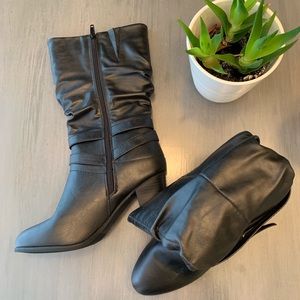 Size 7 1/2 black boots.